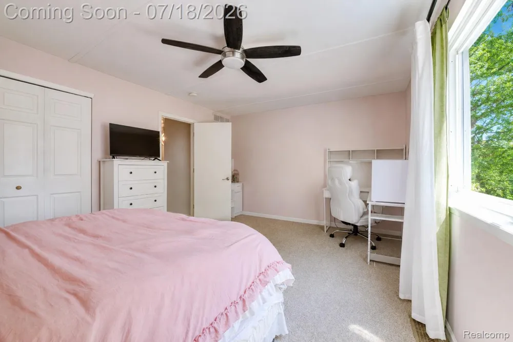 7300 Bluewater Drive #110 Clarkston City, MI 48348