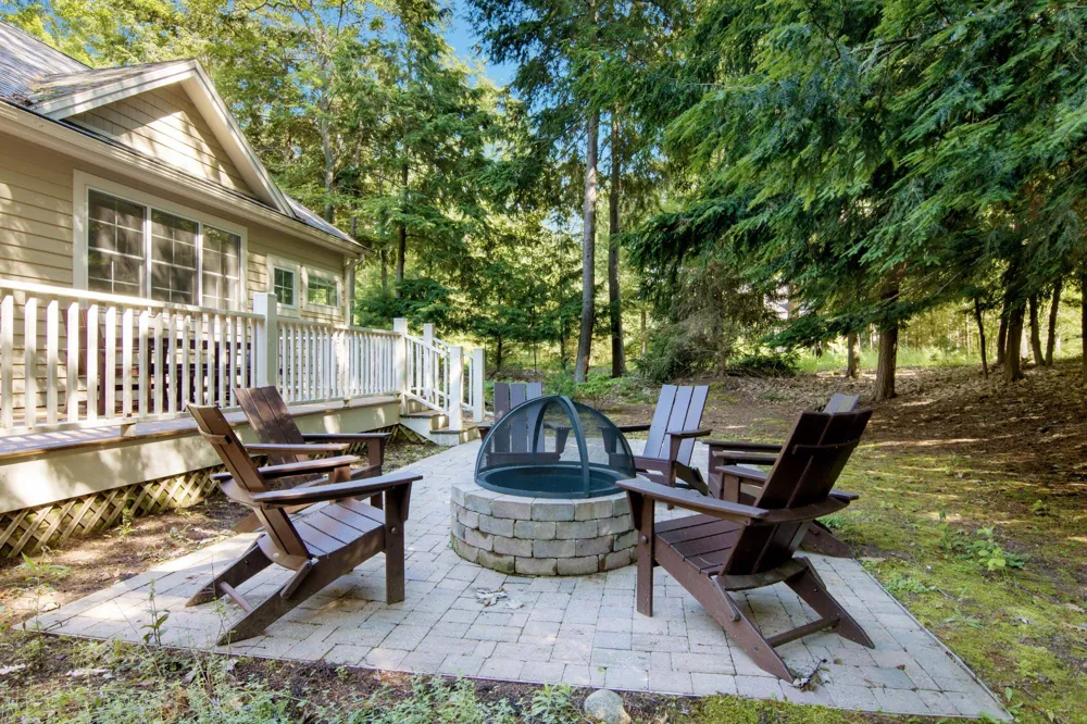 6 Twisted Oak Glen Arbor Township, MI 49636
