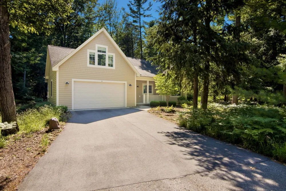 6 Twisted Oak Glen Arbor Township, MI 49636