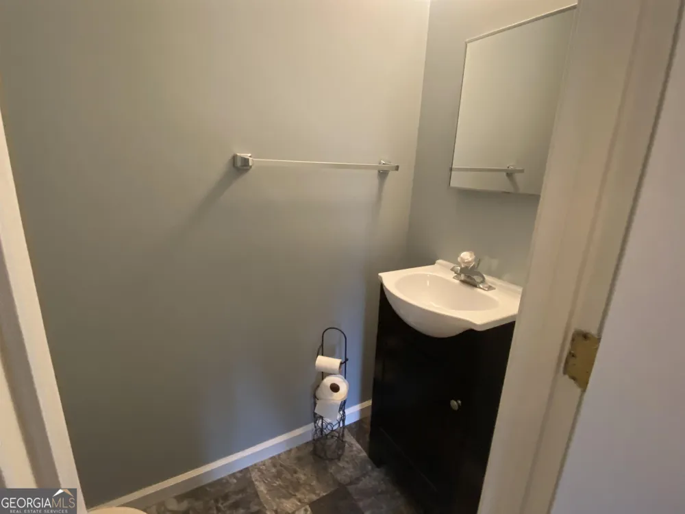 387 N Richardson ST Hartwell, GA 30643