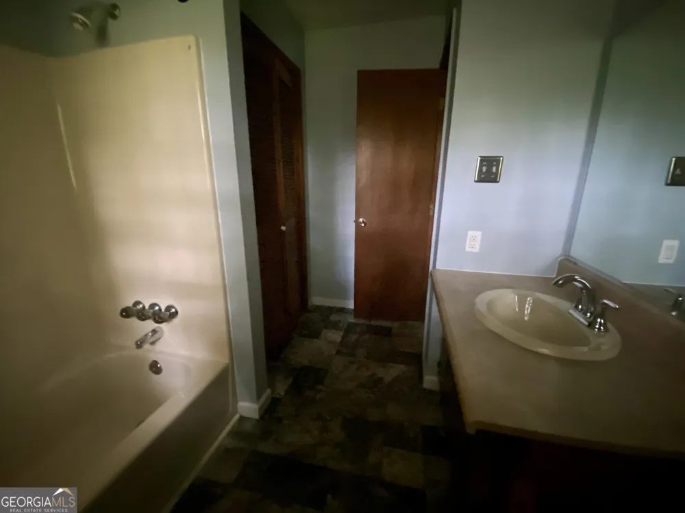 387 N Richardson ST Hartwell, GA 30643