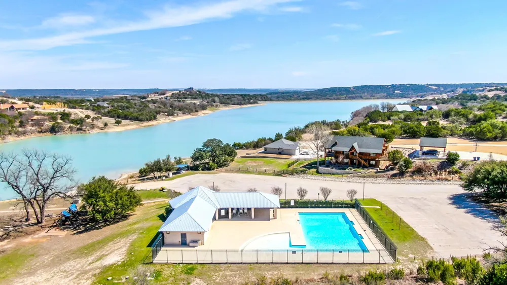 640 Sunfish Point Bluff Dale, TX 76433