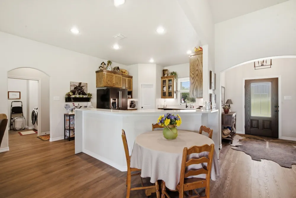 640 Sunfish Point Bluff Dale, TX 76433