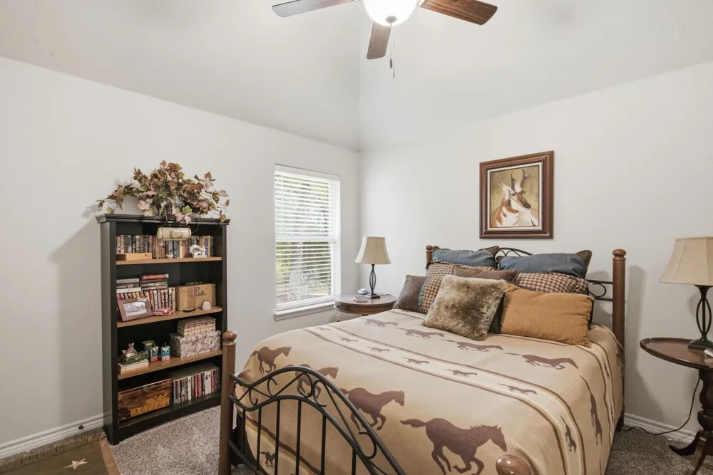 640 Sunfish Point Bluff Dale, TX 76433
