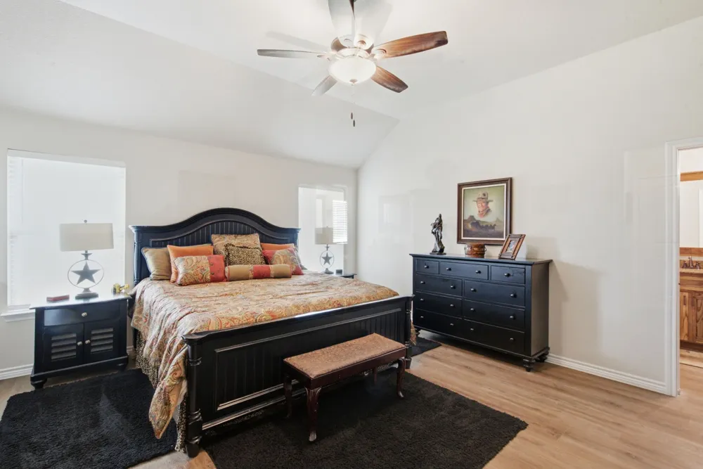 640 Sunfish Point Bluff Dale, TX 76433