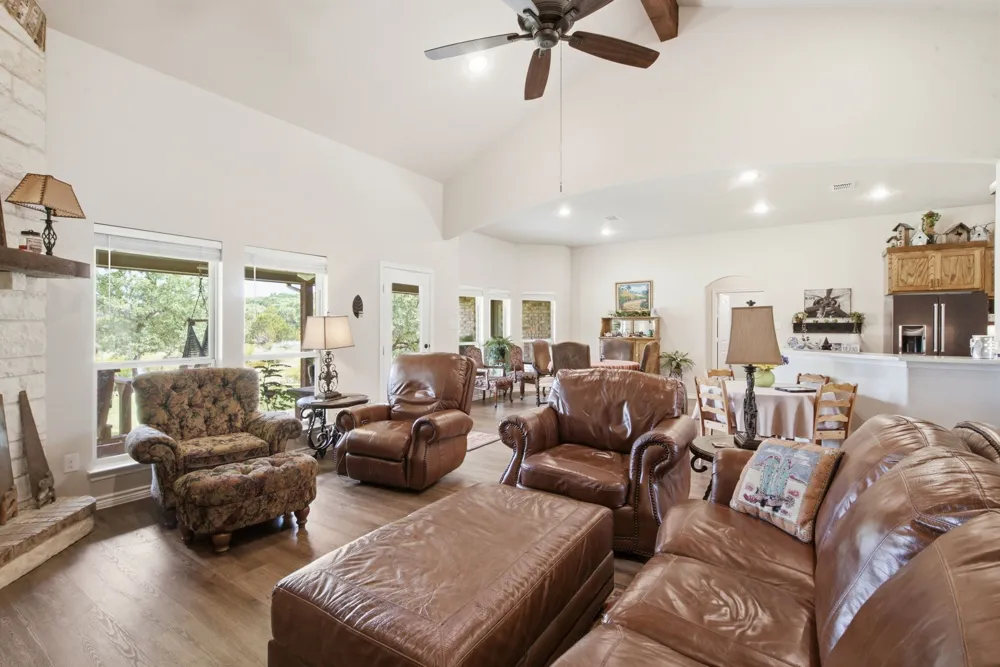640 Sunfish Point Bluff Dale, TX 76433