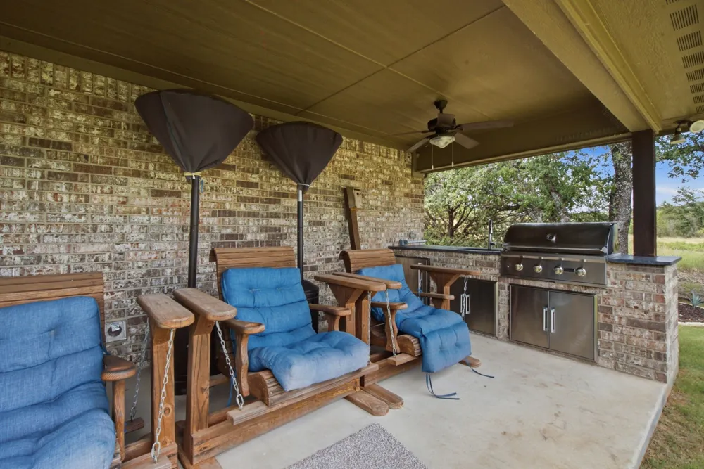 640 Sunfish Point Bluff Dale, TX 76433
