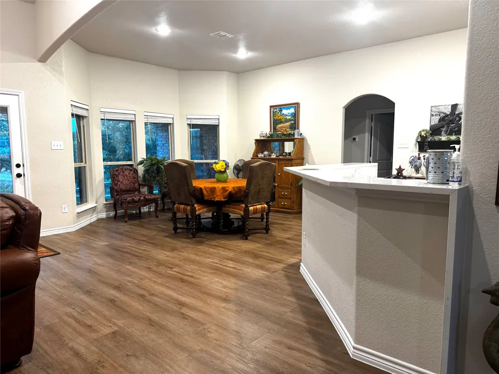 640 Sunfish Point Bluff Dale, TX 76433