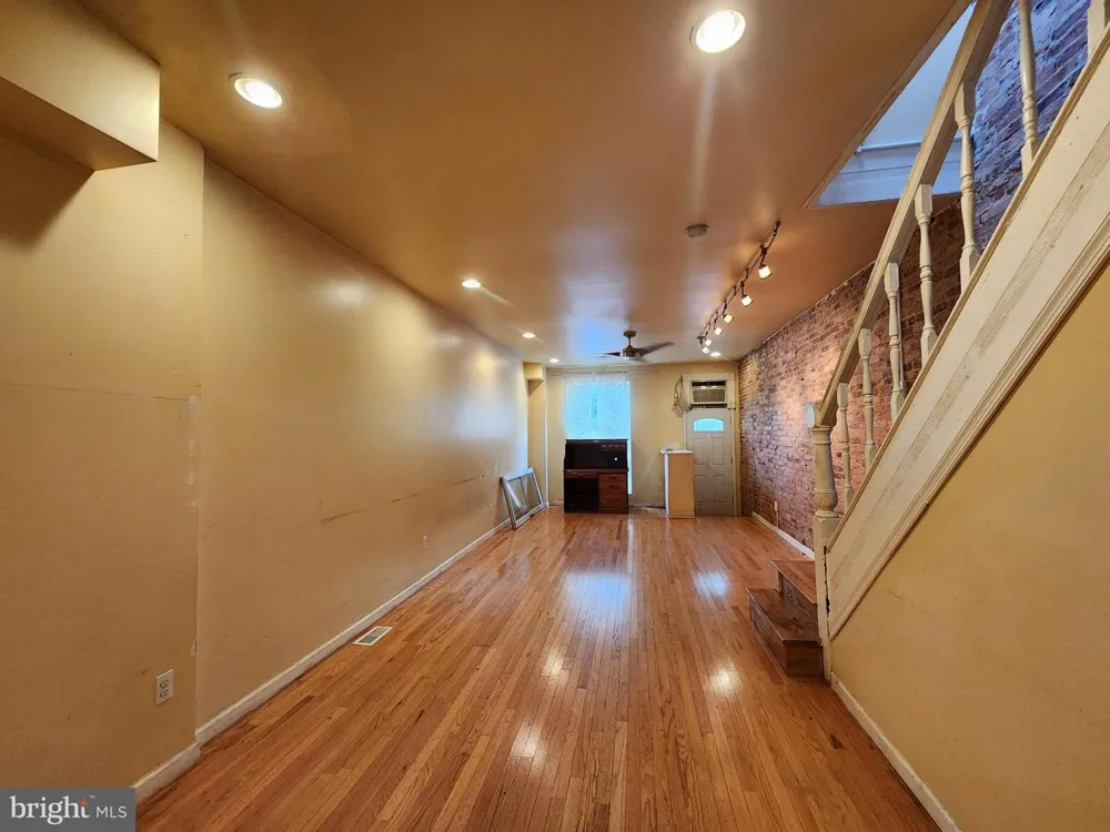 3034 MCELDERRY STREET Baltimore, MD 21205