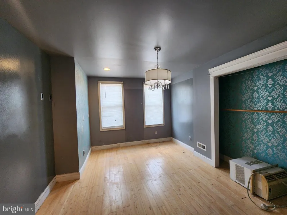 3034 MCELDERRY STREET Baltimore, MD 21205