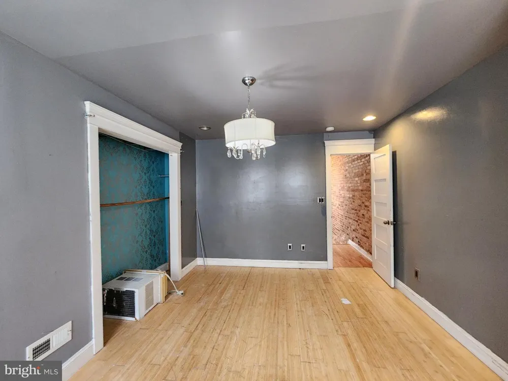 3034 MCELDERRY STREET Baltimore, MD 21205