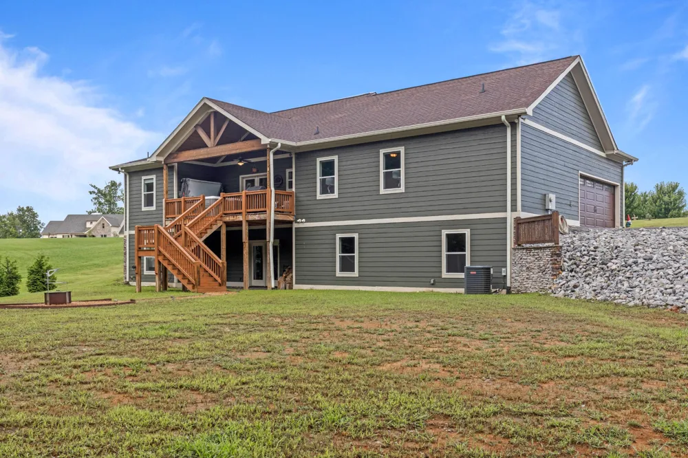 636 Raulston Falls Road Jasper, TN 37347