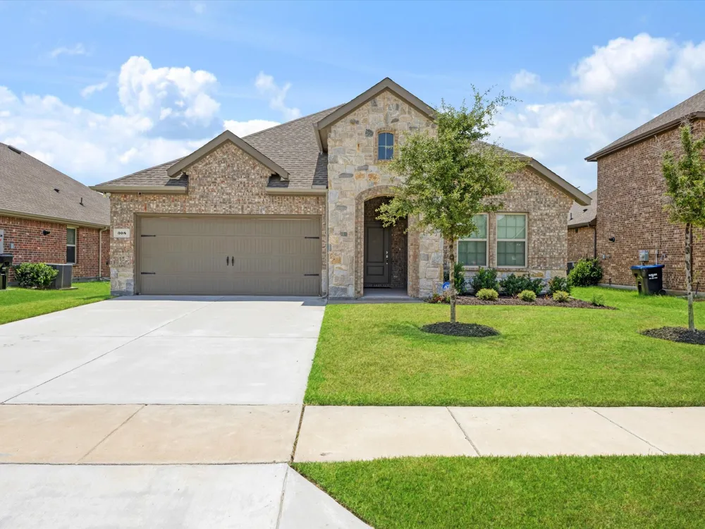 308 Bailey Way Caddo Mills, TX 75135