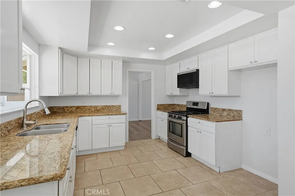 42900 Staffordshire Drive Lancaster, CA 93534