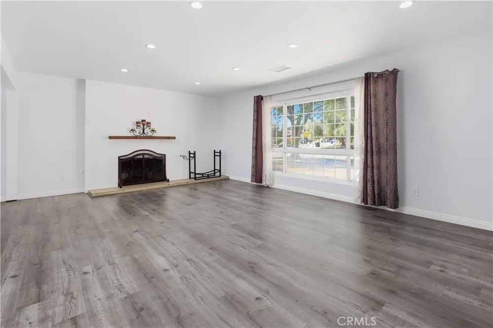 42900 Staffordshire Drive Lancaster, CA 93534