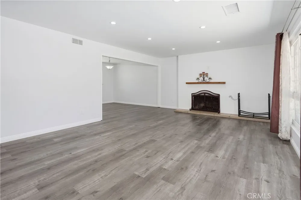 42900 Staffordshire Drive Lancaster, CA 93534