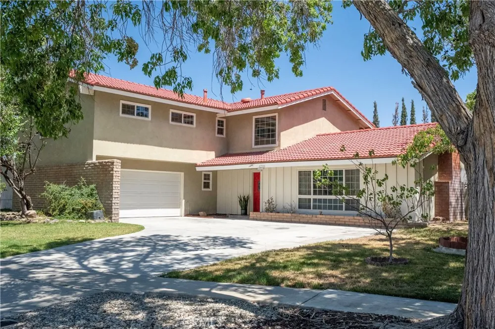 42900 Staffordshire Drive Lancaster, CA 93534