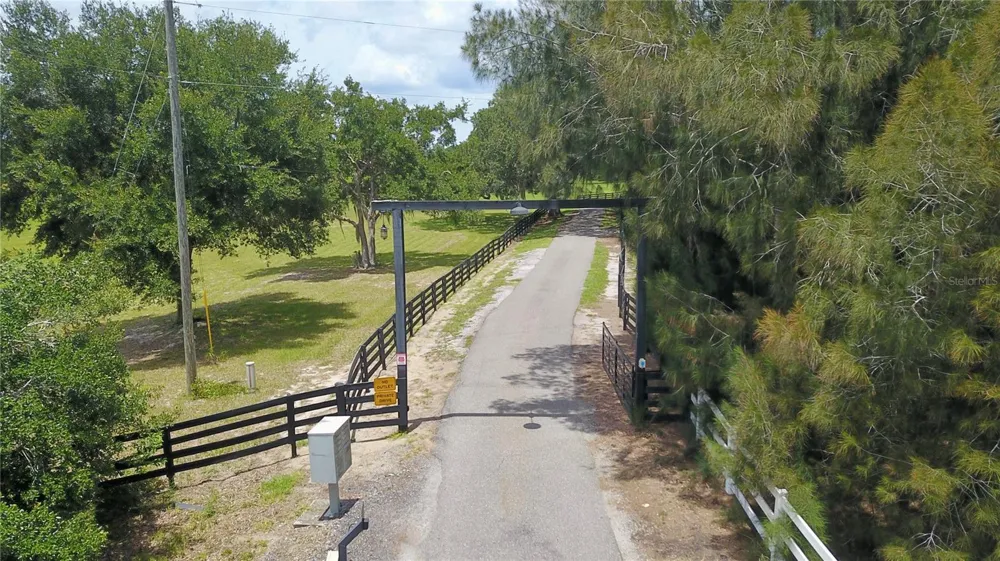 16945 W PHIL C PETERS ROAD Winter Garden, FL 34787