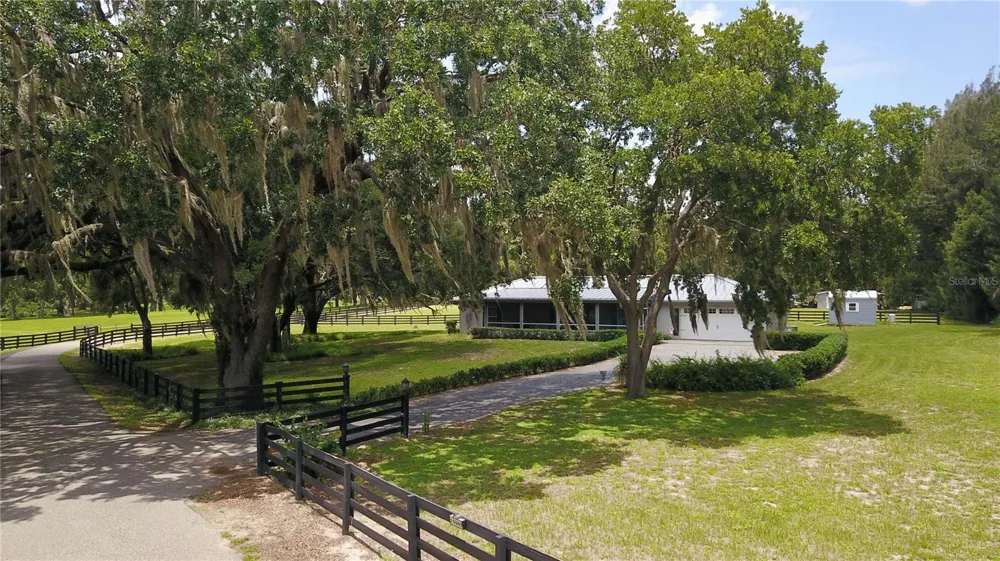 16945 W PHIL C PETERS ROAD Winter Garden, FL 34787