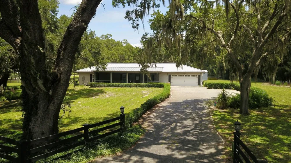 16945 W PHIL C PETERS ROAD Winter Garden, FL 34787
