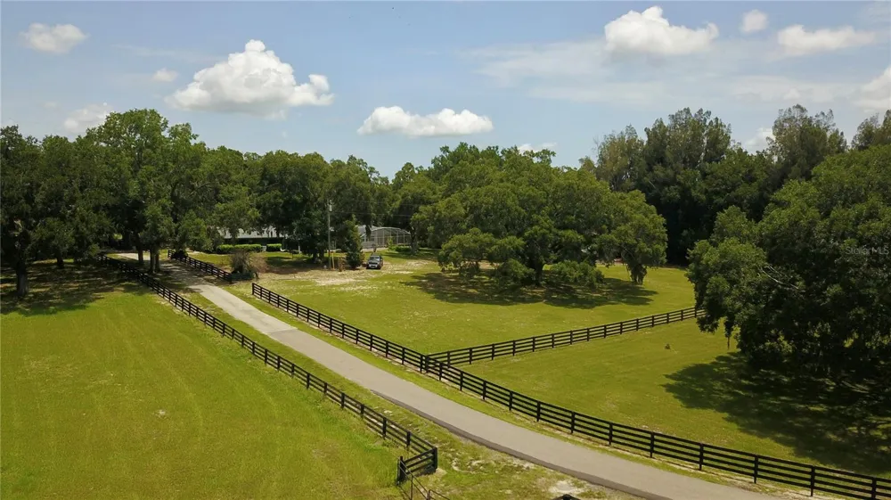 16945 W PHIL C PETERS ROAD Winter Garden, FL 34787