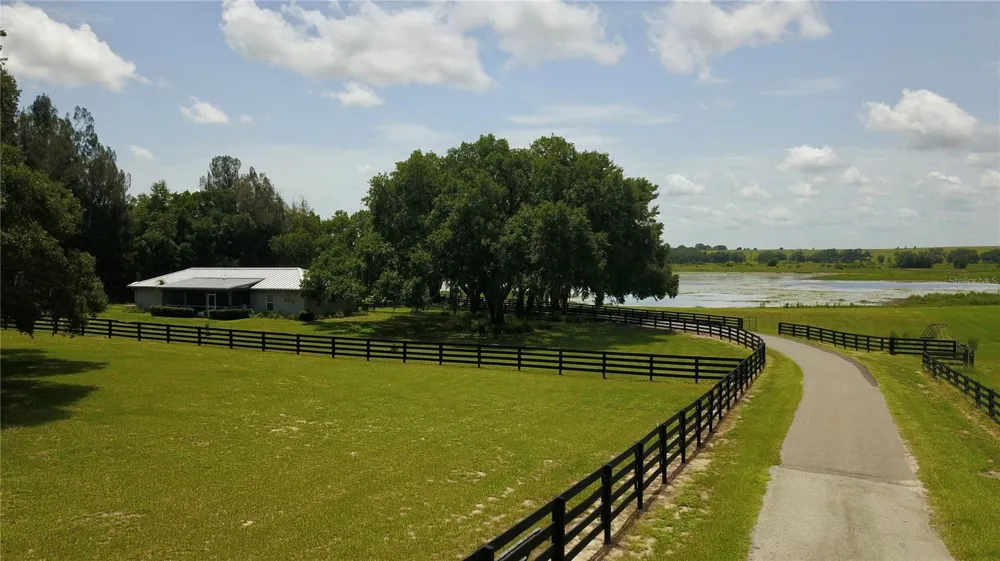 16945 W PHIL C PETERS ROAD Winter Garden, FL 34787