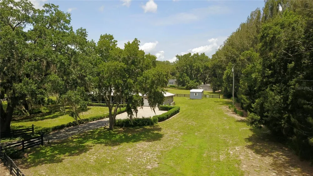 16945 W PHIL C PETERS ROAD Winter Garden, FL 34787