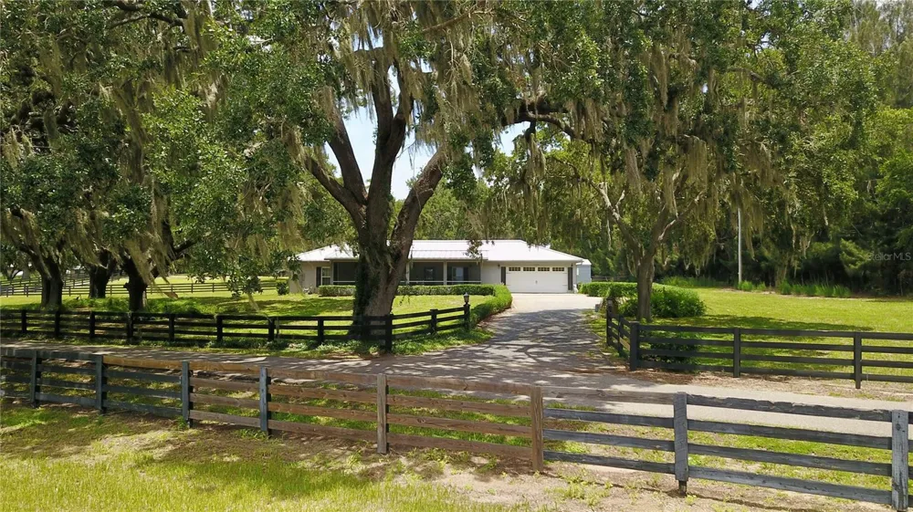 16945 W PHIL C PETERS ROAD Winter Garden, FL 34787