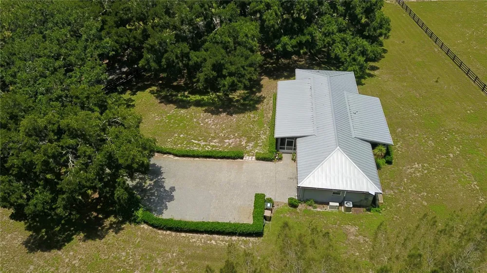 16945 W PHIL C PETERS ROAD Winter Garden, FL 34787