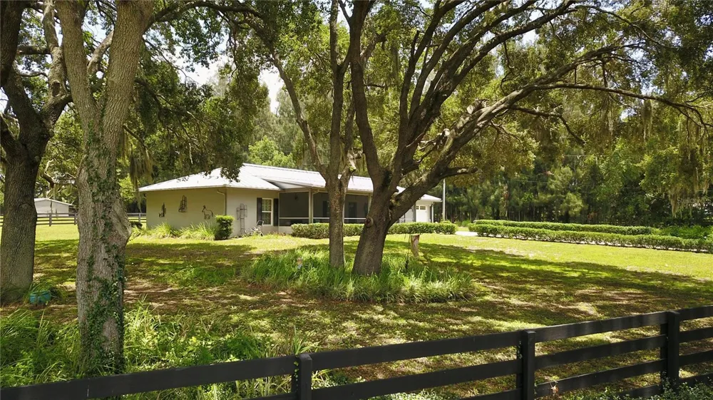 16945 W PHIL C PETERS ROAD Winter Garden, FL 34787