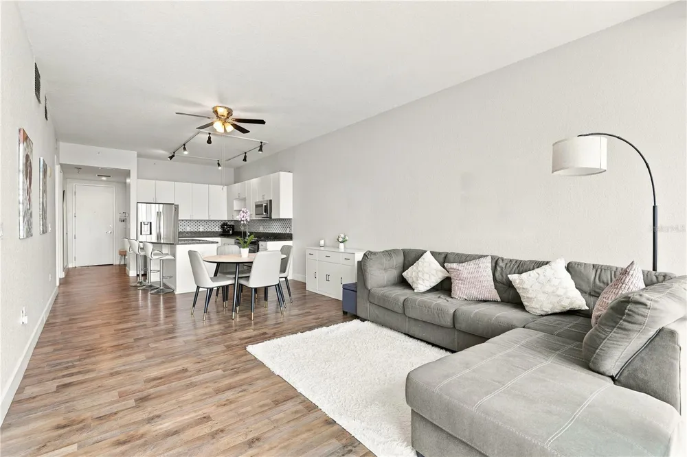 150 E ROBINSON STREET #1810 Orlando, FL 32801