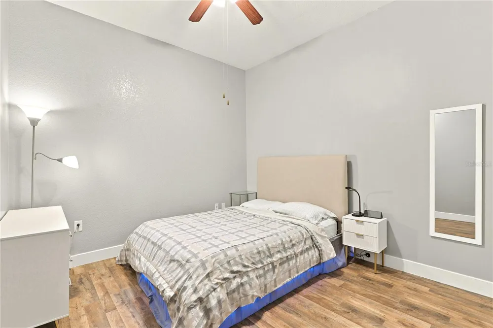 150 E ROBINSON STREET #1810 Orlando, FL 32801