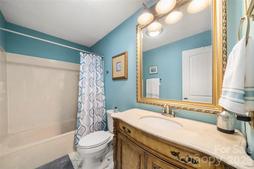 106 Deerlake Drive Asheville, NC 28803