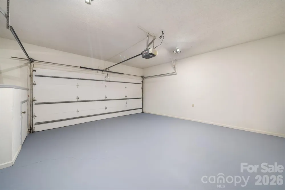 106 Deerlake Drive Asheville, NC 28803