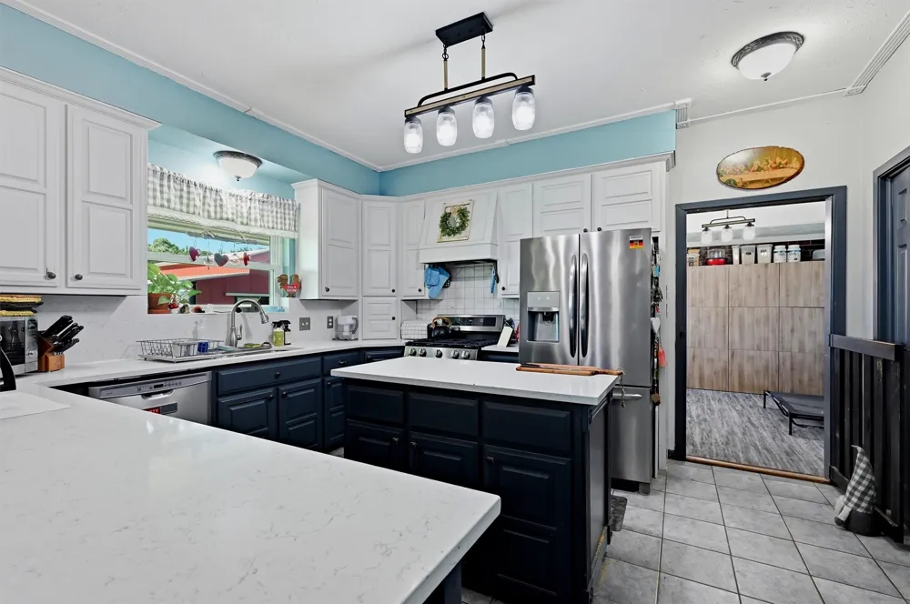 1226 County Road 243 Collinsville, TX 76233