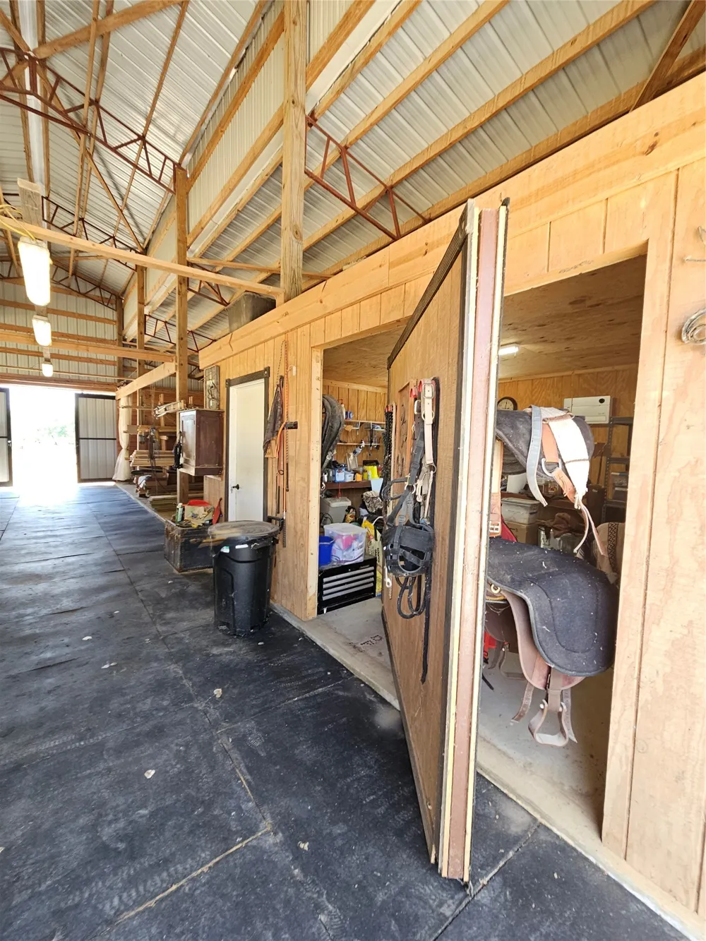1226 County Road 243 Collinsville, TX 76233