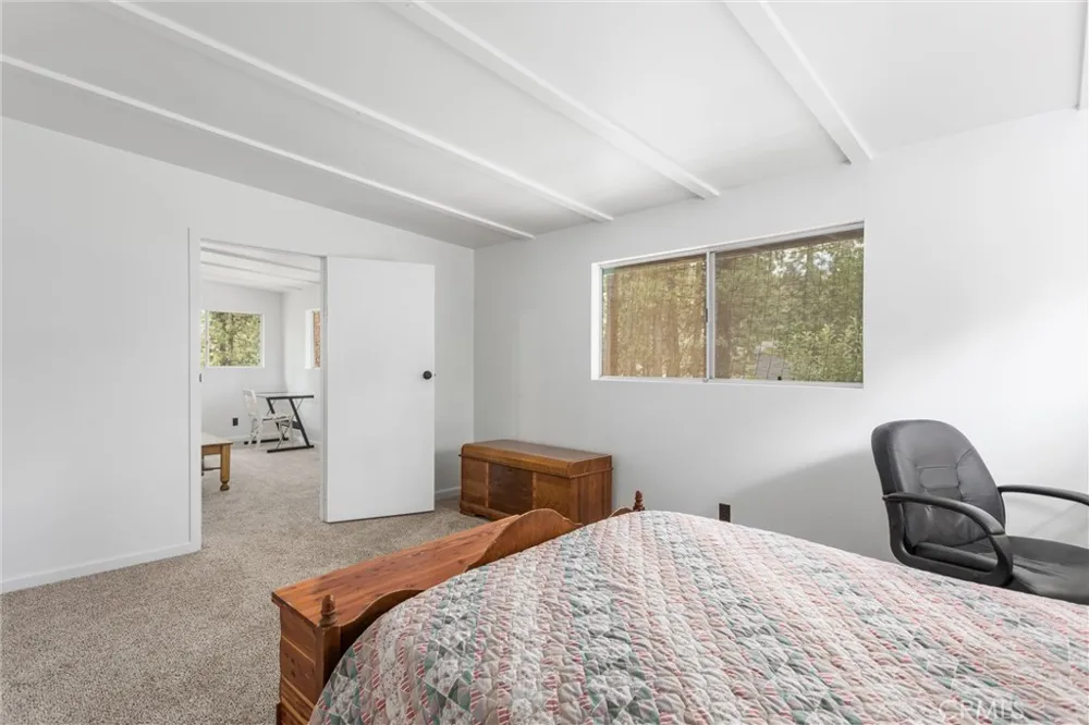 42716 Juniper Big Bear Lake, CA 92315