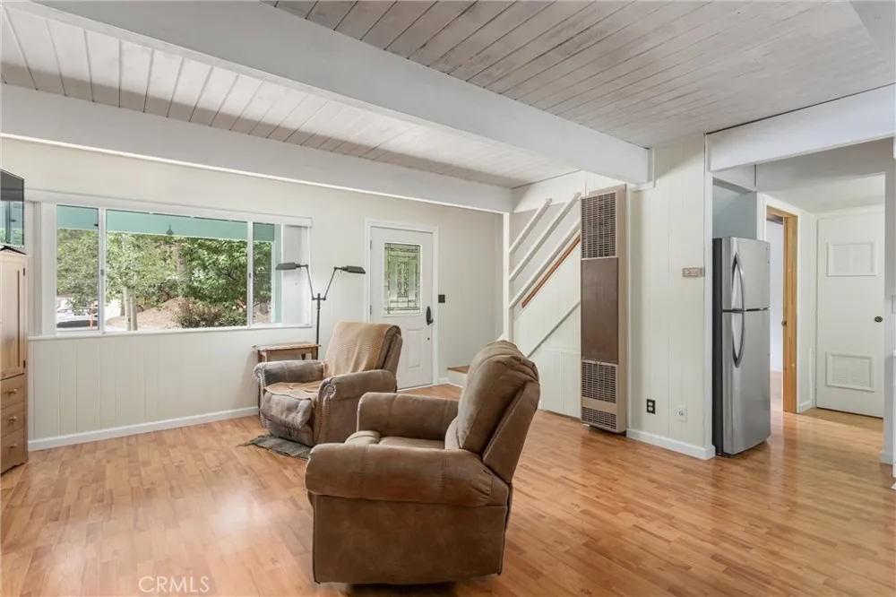 42716 Juniper Big Bear Lake, CA 92315