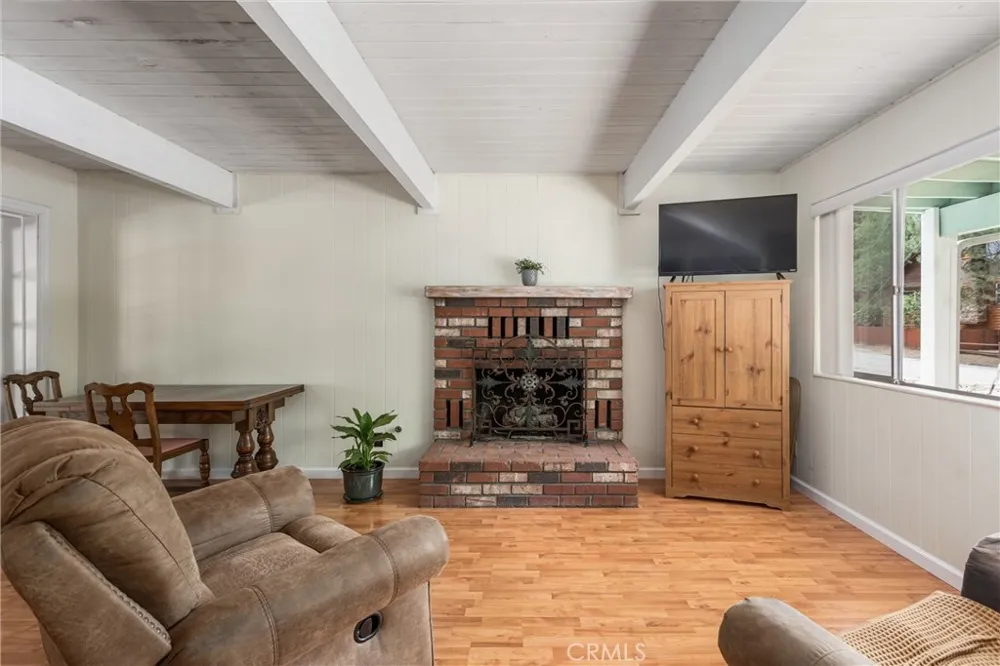42716 Juniper Big Bear Lake, CA 92315