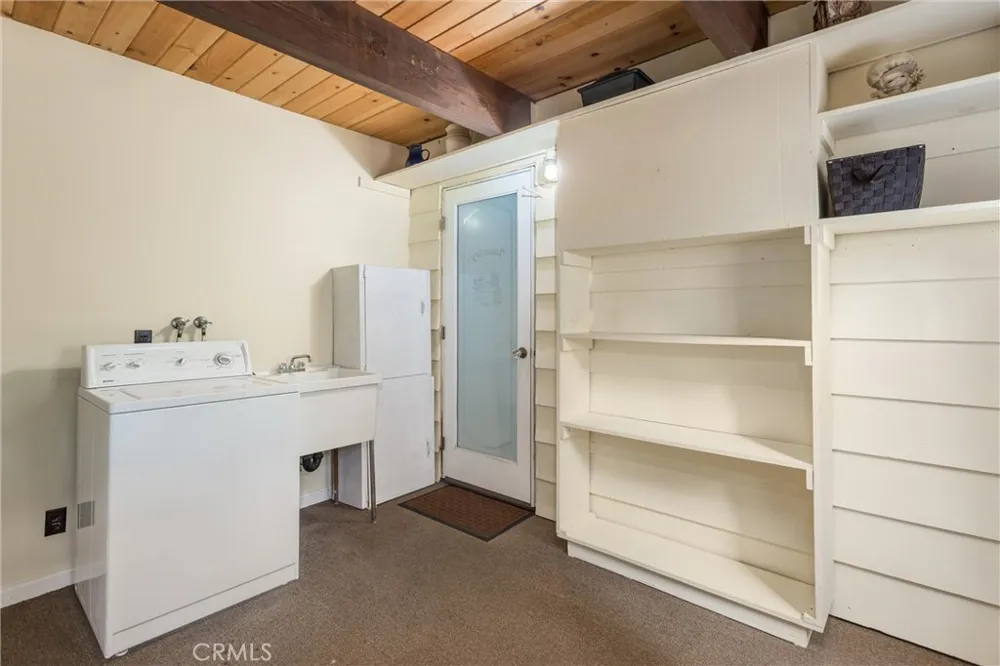 42716 Juniper Big Bear Lake, CA 92315