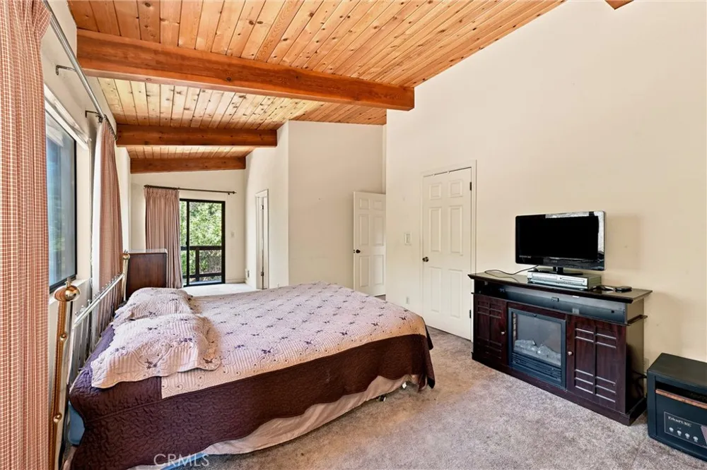 13420 Point Lakeview Road Lower Lake, CA 95457