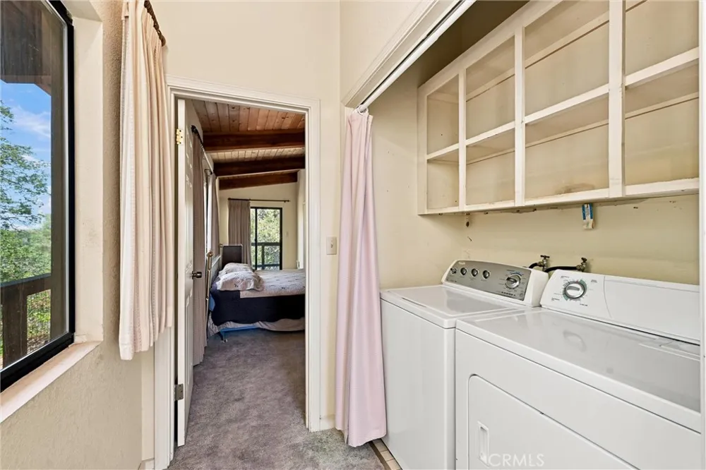 13420 Point Lakeview Road Lower Lake, CA 95457