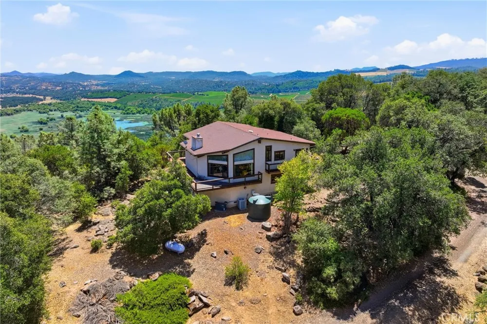 13420 Point Lakeview Road Lower Lake, CA 95457