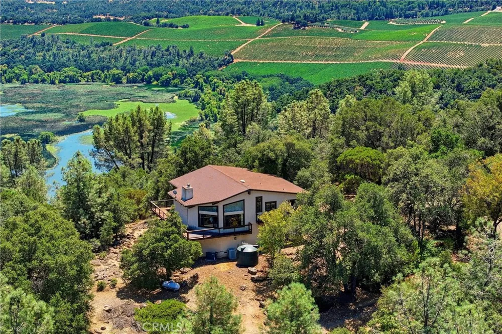 13420 Point Lakeview Road Lower Lake, CA 95457