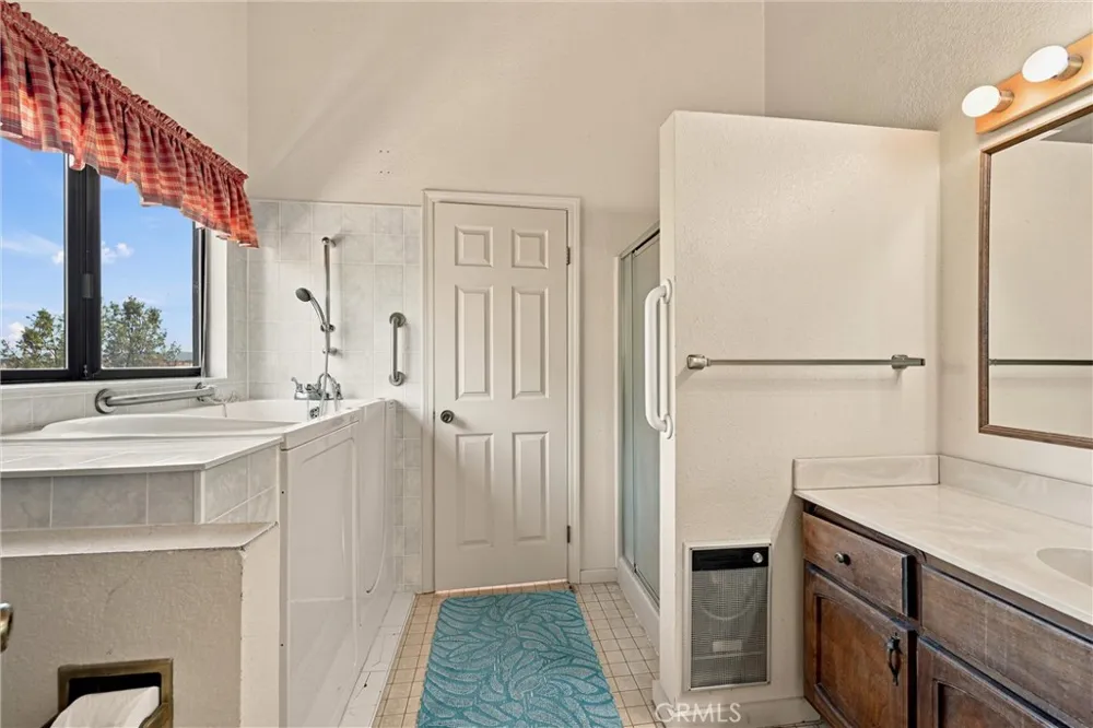 13420 Point Lakeview Road Lower Lake, CA 95457