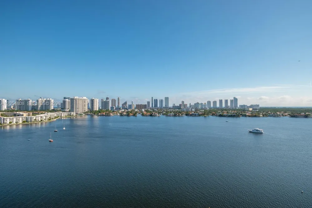 17301 Biscayne Blvd #1609 North Miami Beach, FL 33160