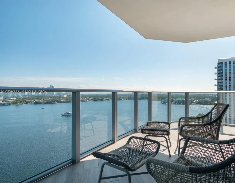 17301 Biscayne Blvd #1609 North Miami Beach, FL 33160