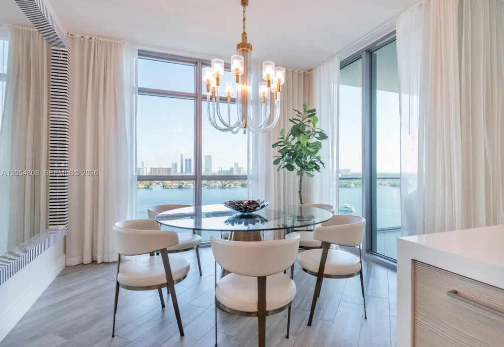 17301 Biscayne Blvd #1609 North Miami Beach, FL 33160