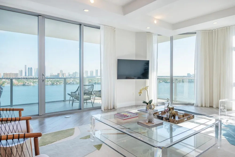 17301 Biscayne Blvd #1609 North Miami Beach, FL 33160