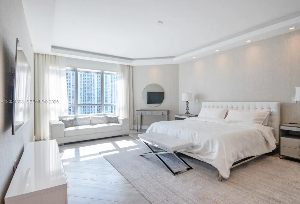 17301 Biscayne Blvd #1609 North Miami Beach, FL 33160